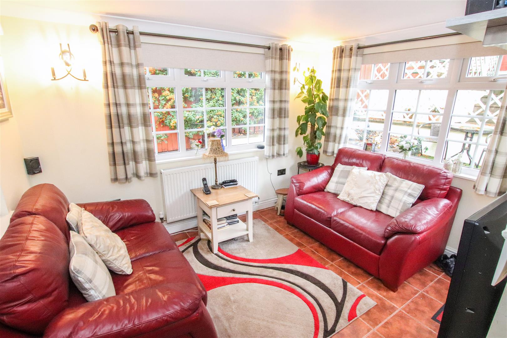 GARDEN ROOM